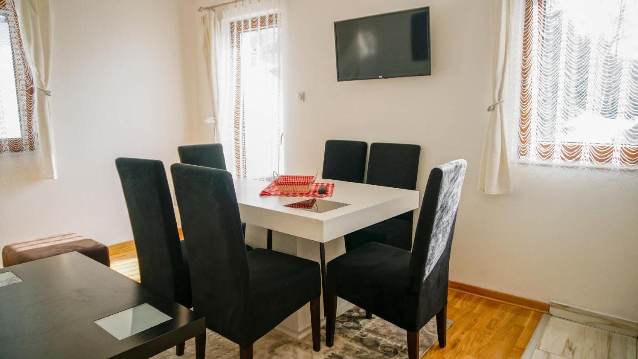Apartment Petrovic Kopaonik Exteriör bild