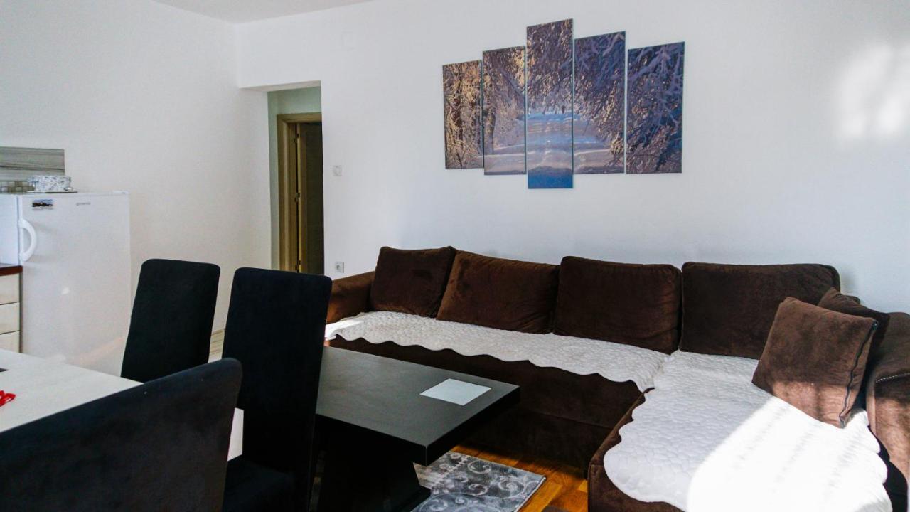 Apartment Petrovic Kopaonik Exteriör bild