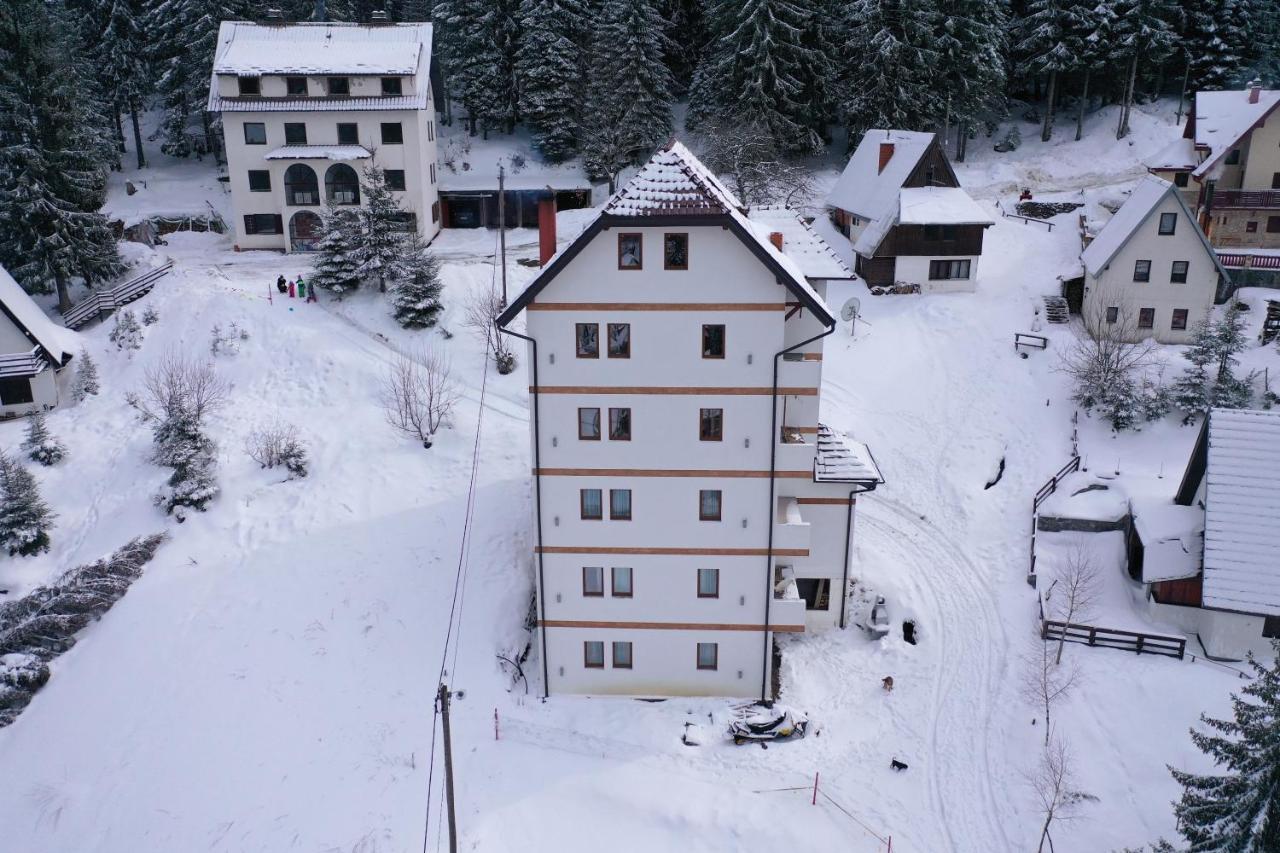 Apartment Petrovic Kopaonik Exteriör bild